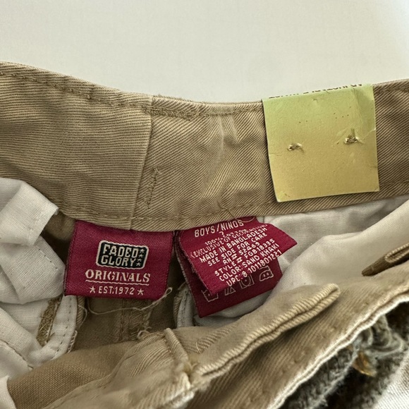 NEW BOY'S "FADED GLORY" BELTED" SOLID CARGO" SHORTS w/ WAISTBAND ADJUSTMENT - Picture 3 of 6